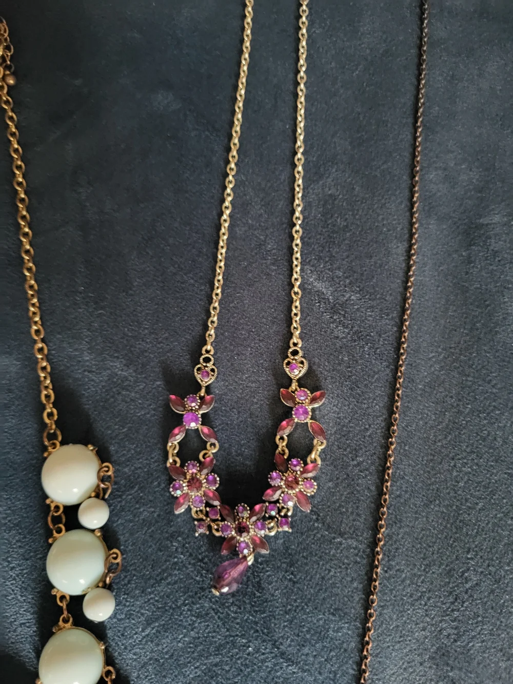 Women’s Mixed Necklace Set – Green, Gold, White, Pink Accents